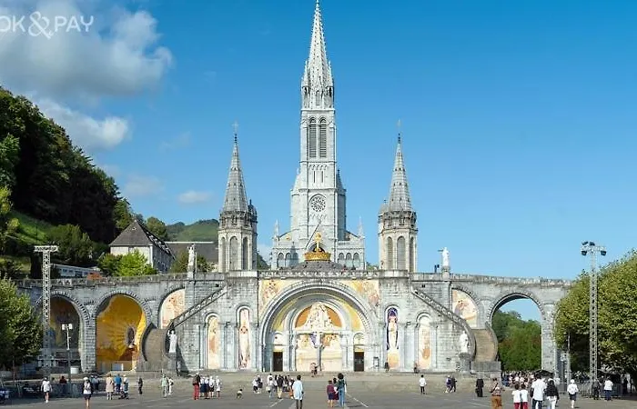 Lägenhet O'tiny Familiale 4 Personnes, Gare, Centre Ville, Sanctuaire Lourdes
